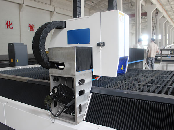 Machine de découpe laser à fibre 500W (Pour Laser à fibre IPG)